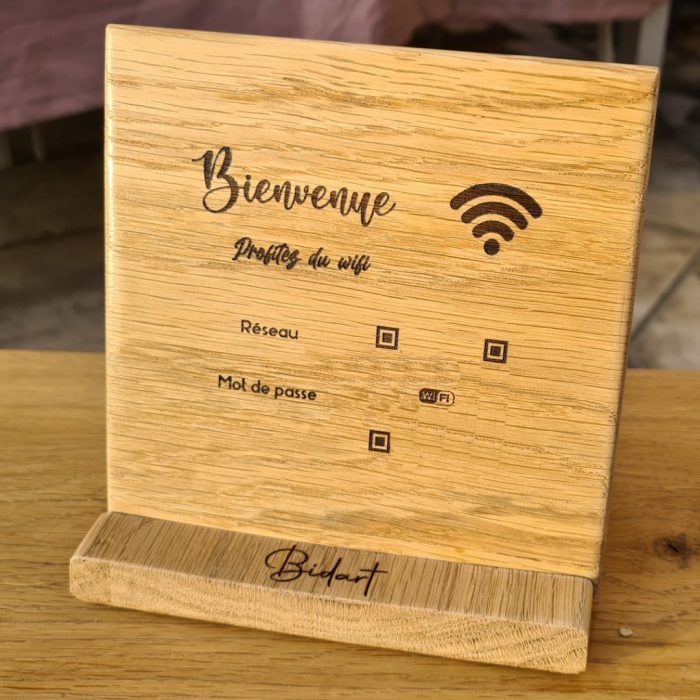 Gravure WiFi sur bois